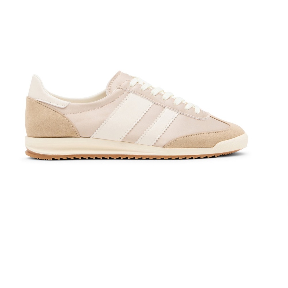Madden Girl Sand Jumper Low Profile Sneakers